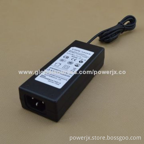 Chinese Manufacturer Universal Laptop Adapter with 120V Voltage, Low-ripple and Interference